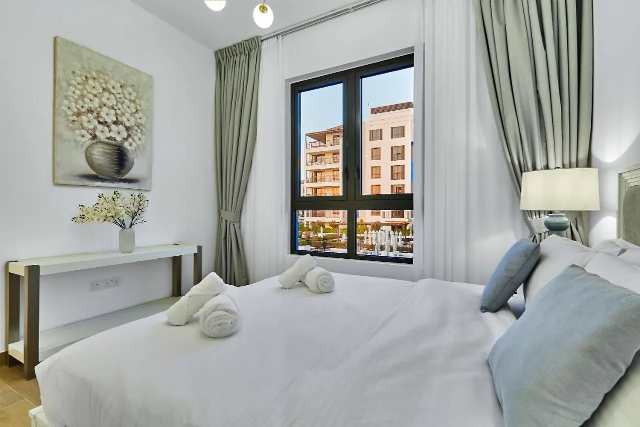 Majestic La Voile Luxe Pool Sea Views Apartment Dubai